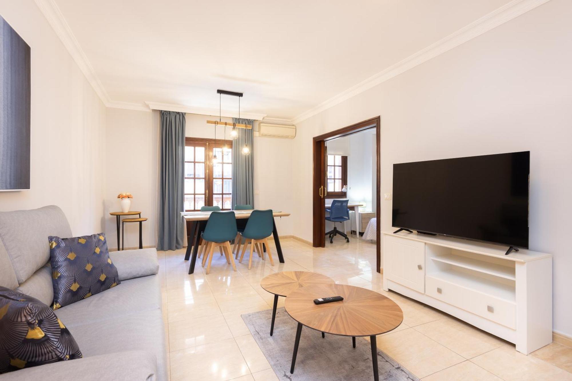 Home2book Prime Location Apt, *