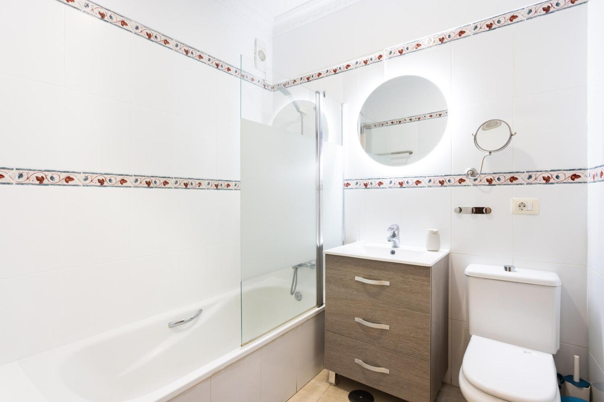 Appartamento Home2book Prime Location Apt, *